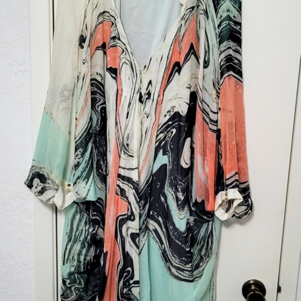 Beautiful DianeVonFurstenberg silk Tunic Size12
